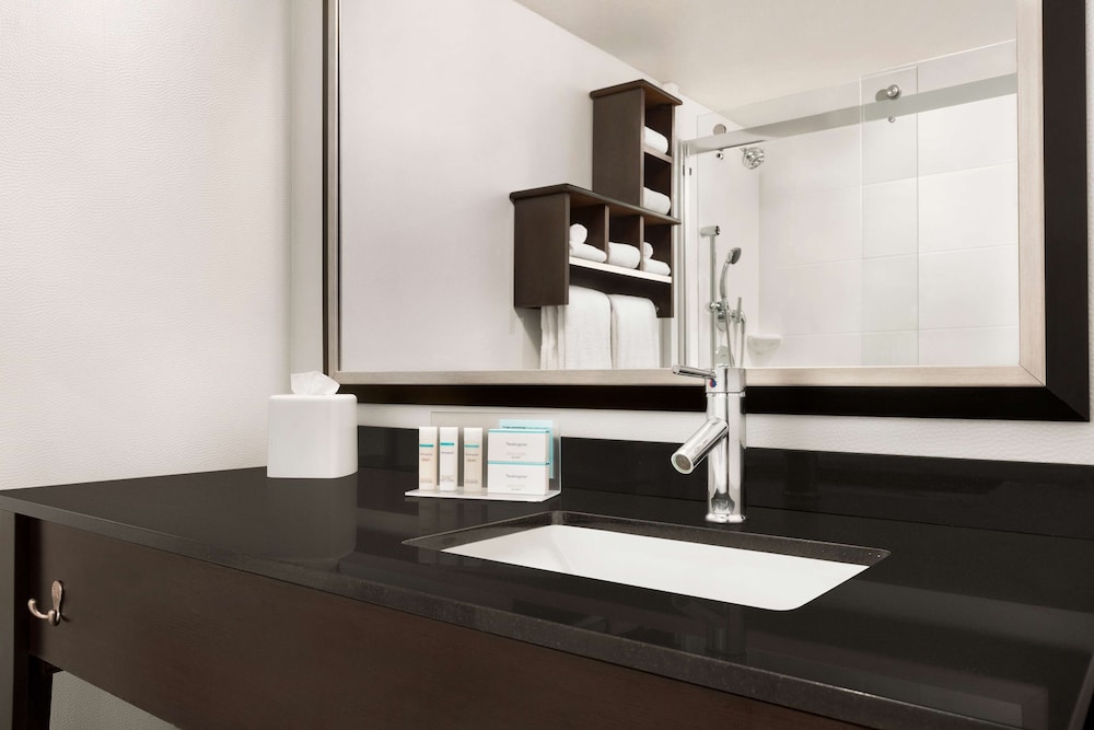Hampton Inn Denver West Golden - photo 28