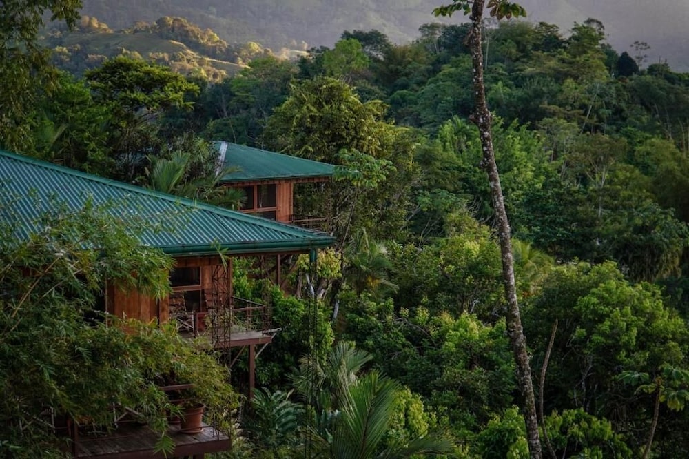 Santa Juana Lodge & Nature Reserve — 4-Star Luxury Hotel in Puntarenas, Costa Rica