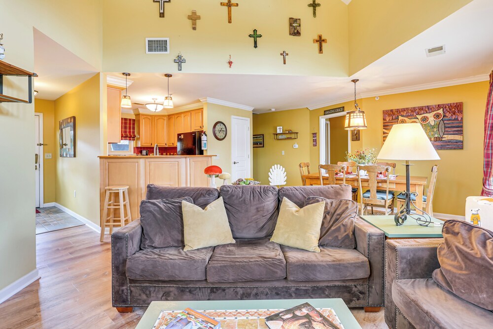 1 Mi to Mountain Creek Resort: Condo w Balcony - photo 4