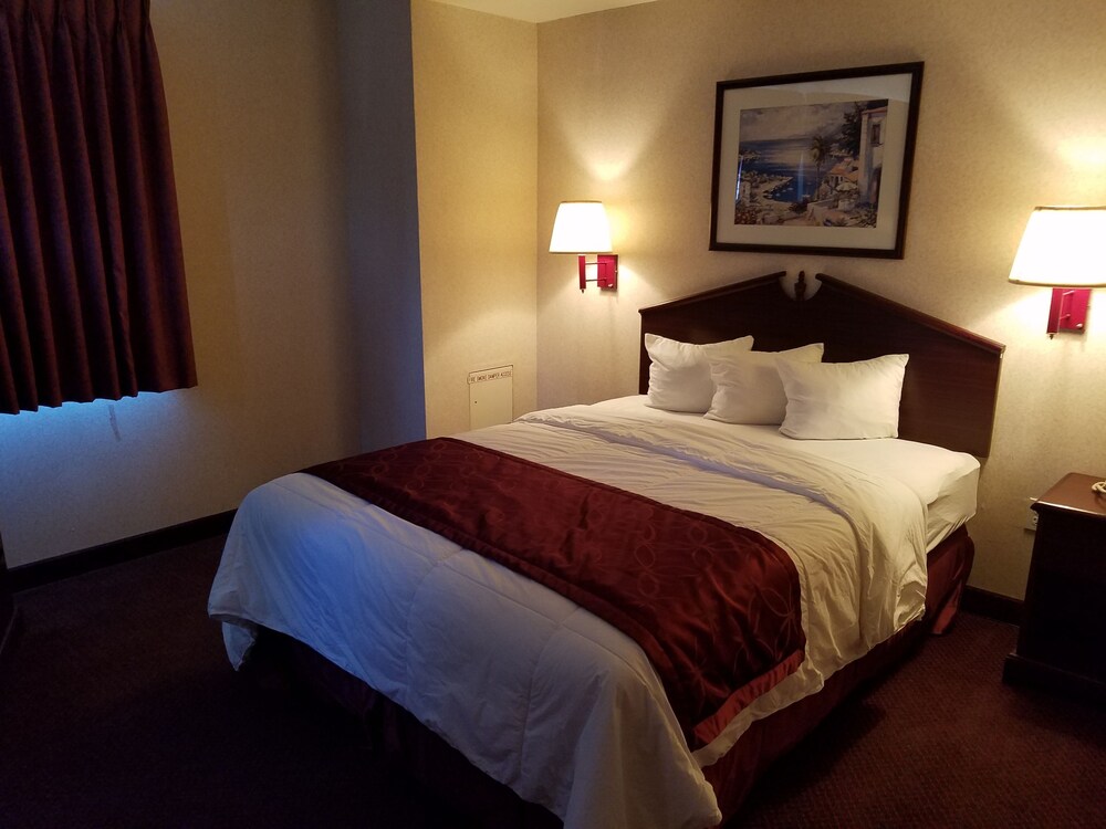 Holiday Inn Express & Suites Portland East - photo 9