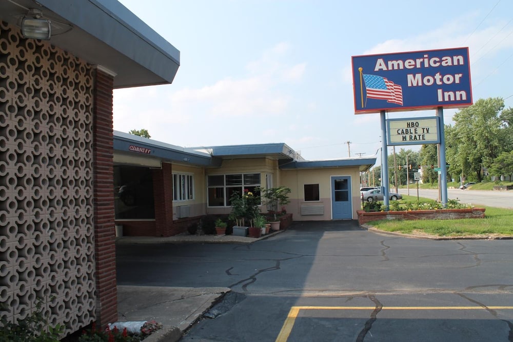 American Motor Inn - photo 42
