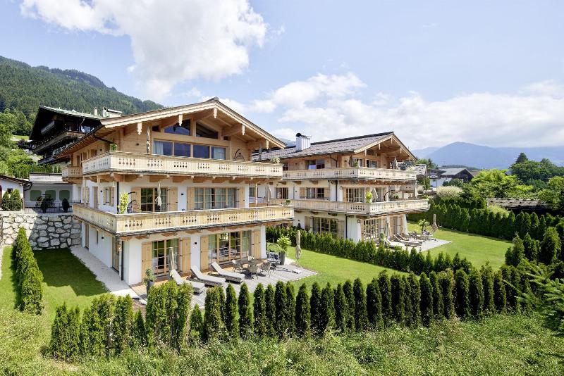 Tennerhof Luxury Chalets — 5-Star Luxury Hotel in Kitzbuehel, Austria