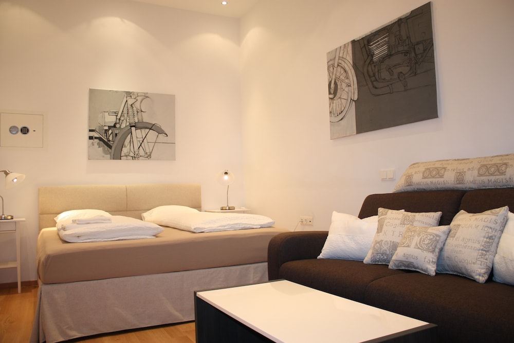 GoVienna Opera Apartment — 4-Star Luxury Hotel in Vienna, Austria