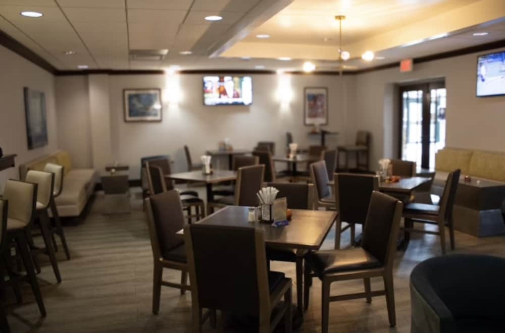 Holiday Inn Asheville Biltmore by IHG - photo 35
