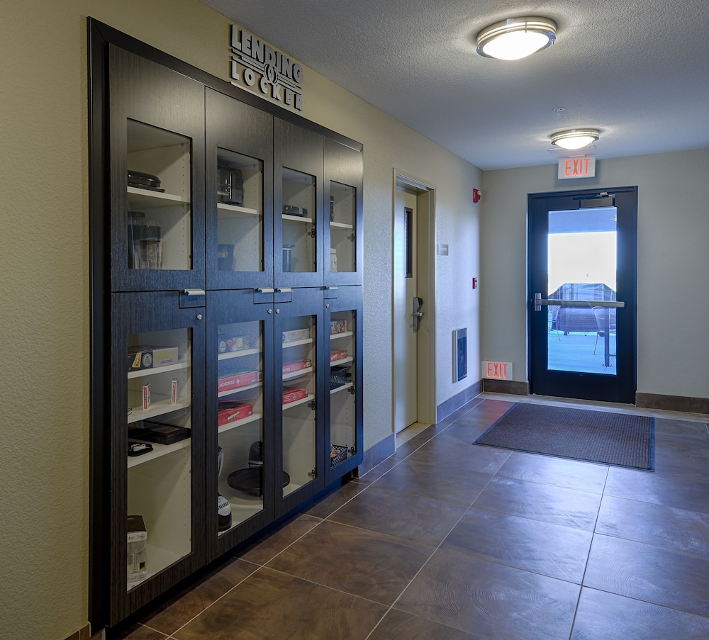 Candlewood Suites Lakeville I 35 by IHG - photo 21