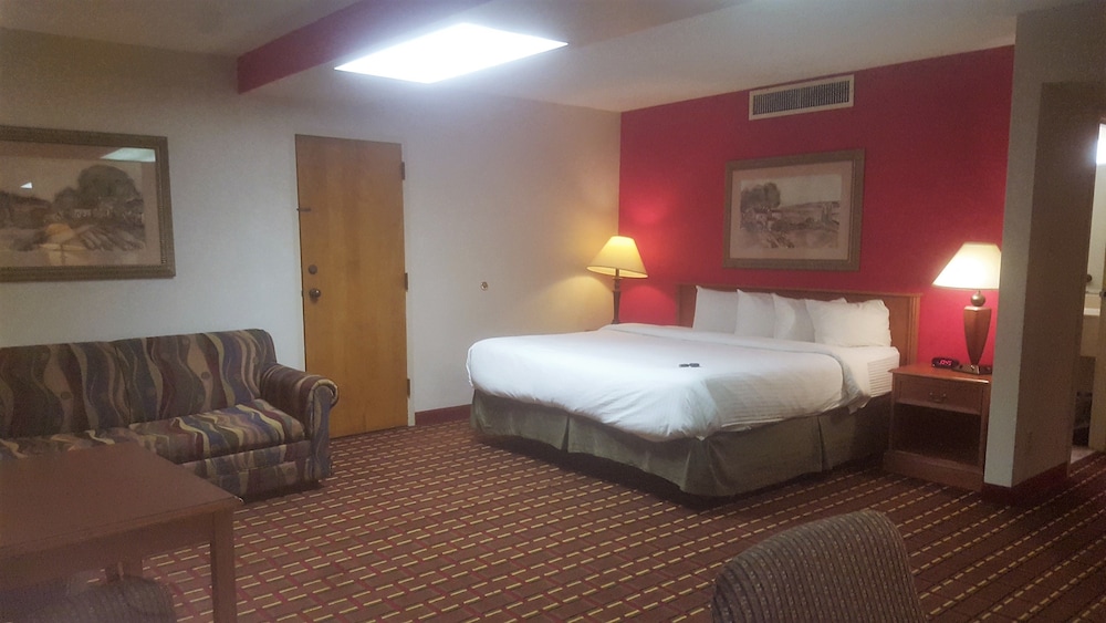 Salina Ambassador Hotel and Conference Center - photo 10
