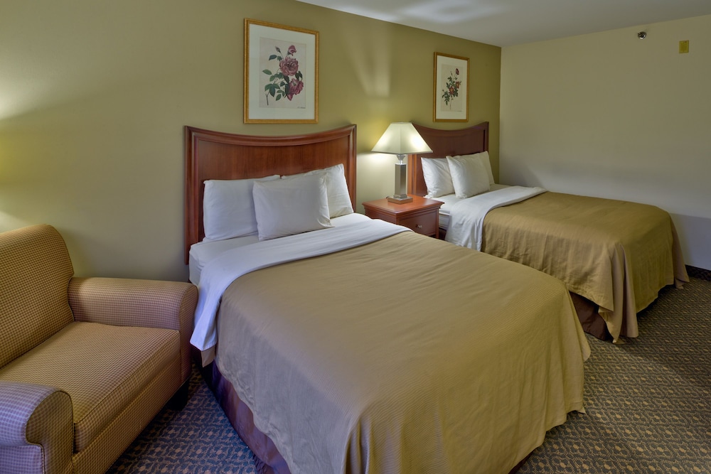 Country Inn at The Mall - photo 9