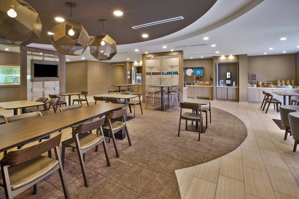 SpringHill Suites by Marriott Pittsburgh Butler Centre City — hotel in Butler