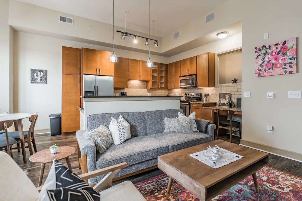 The Luxury Suites of Houston - featured photo