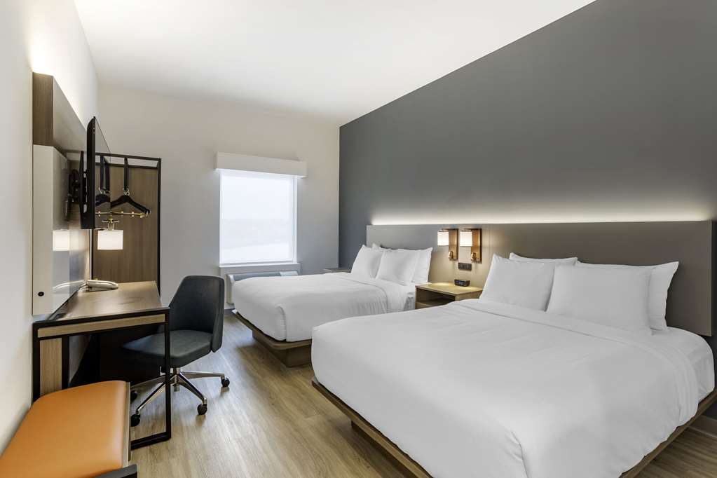 Comfort Inn & Suites Newark Liberty International Airport - photo 20
