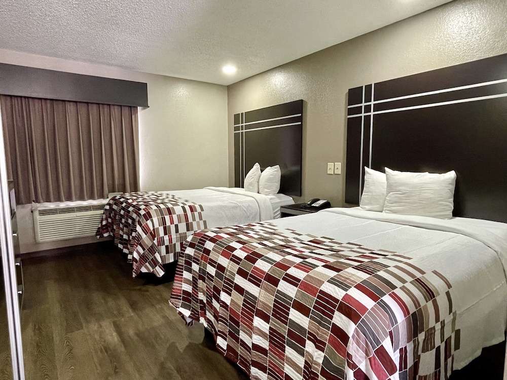 Richland Inn Suites — Richland