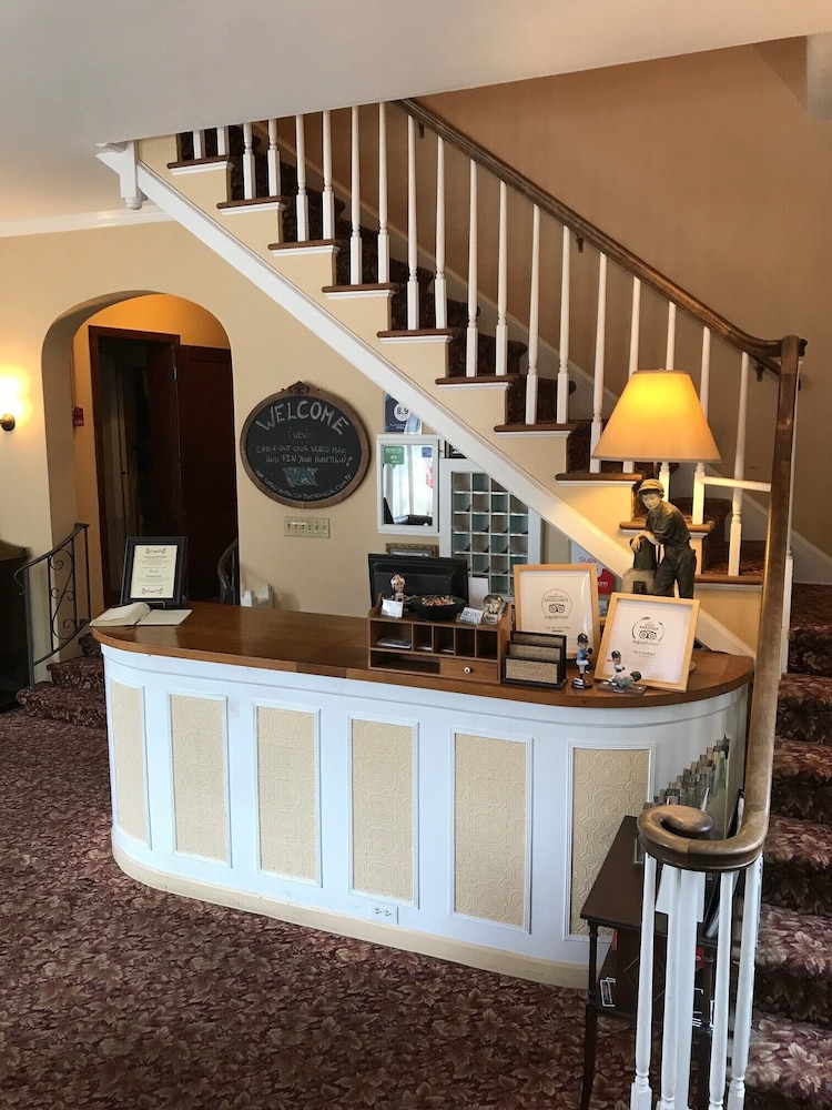 The Inn on Third - photo 7