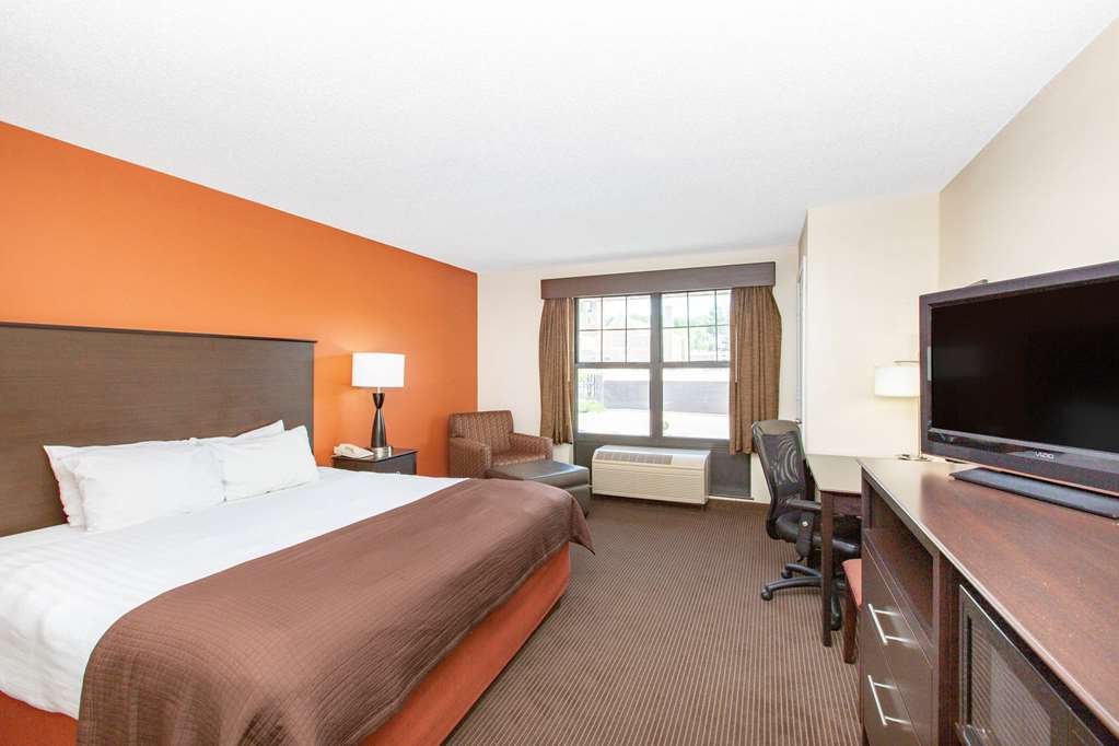 AmericInn by Wyndham Ottumwa - photo 12