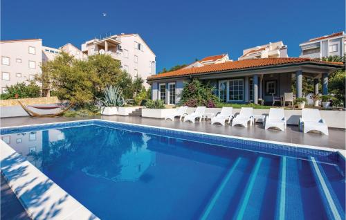 Amazing Home In Novalja With Wifi — 4-Star Luxury Hotel in Novalja, Croatia