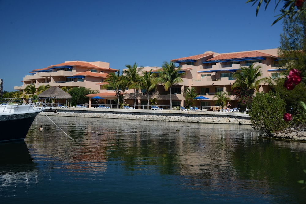 Porto Bello Gran Marina by GuruHotel — hotel in Puerto Aventuras