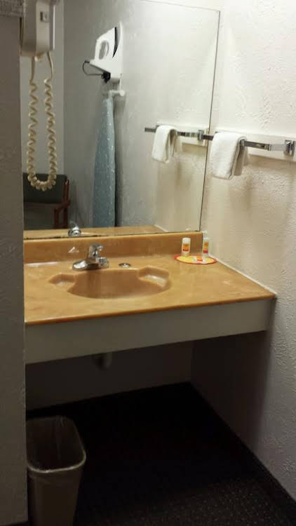 Friendship Inn Killeen Fort Hood - photo 6