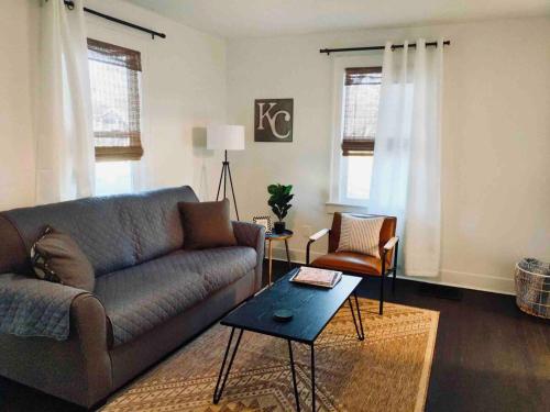 Cozy Waldo Hideaway in Kansas City, United States