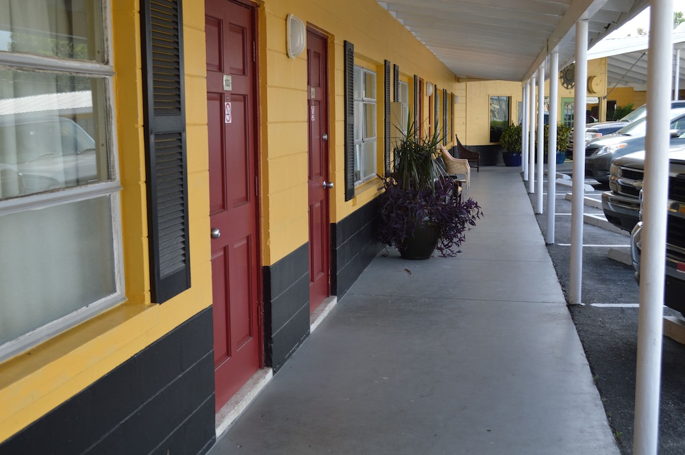 Tropicana Motel Wauchula - photo 23