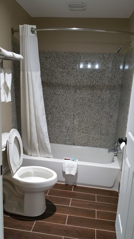 Westbridge Inn and Suites - photo 40