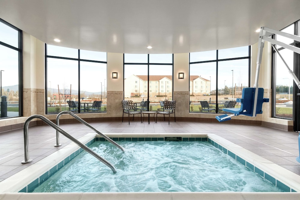 Hilton Garden Inn Medford OR - photo 25