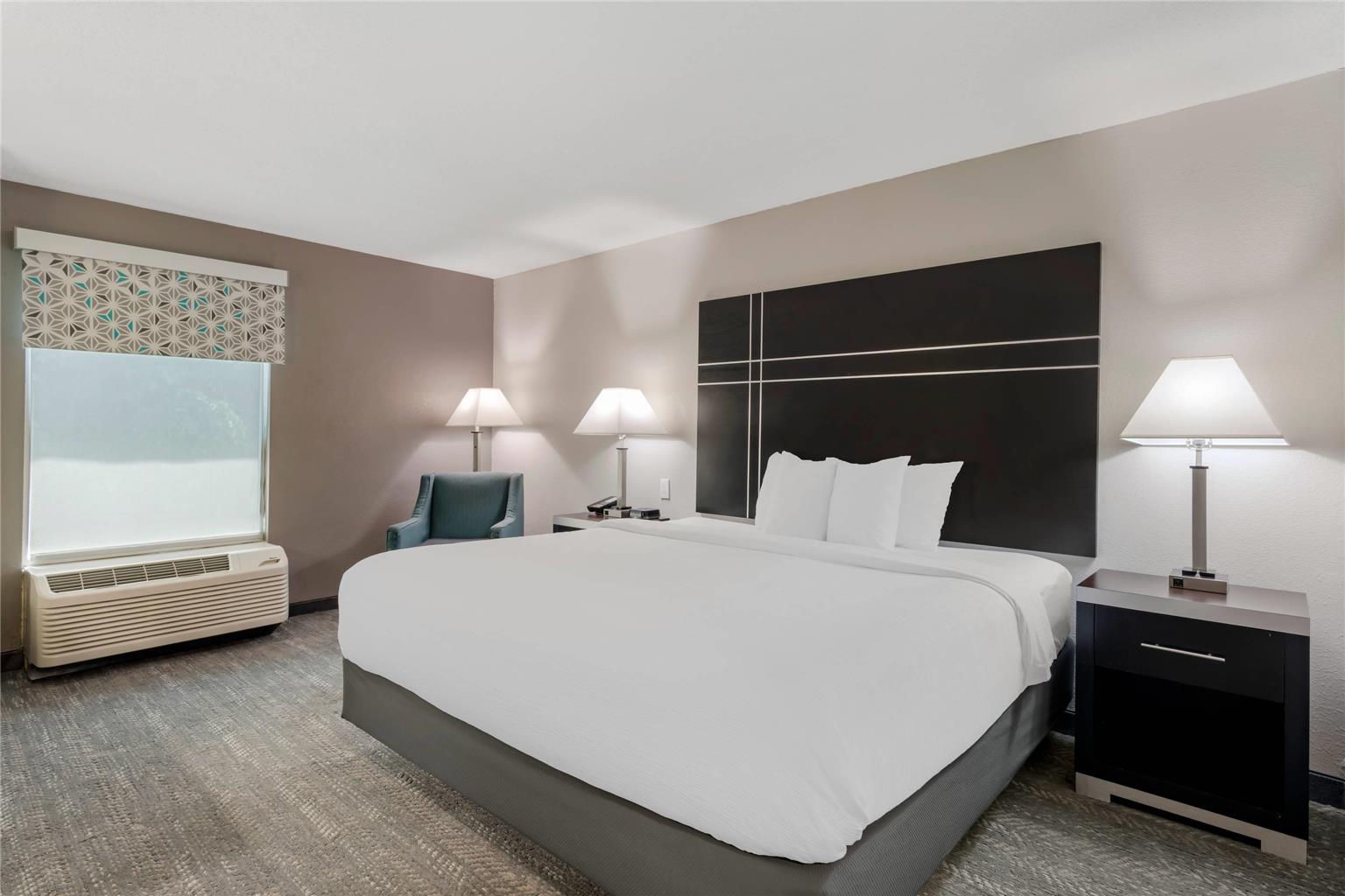 Quality Inn & Suites Union City Atlanta South