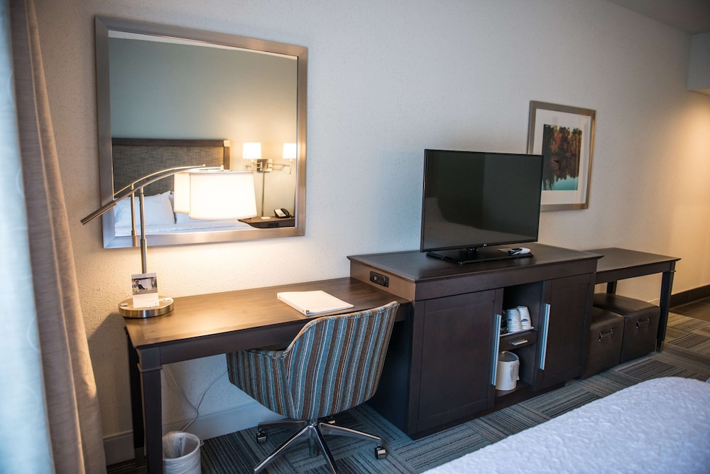Hampton Inn Bainbridge - photo 13