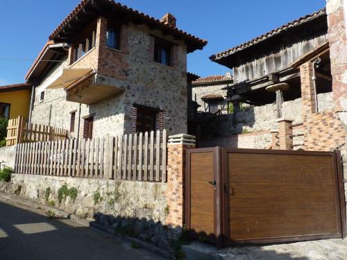 Vivienda Vacacional La Cantera in Cangas De Onis, Spain