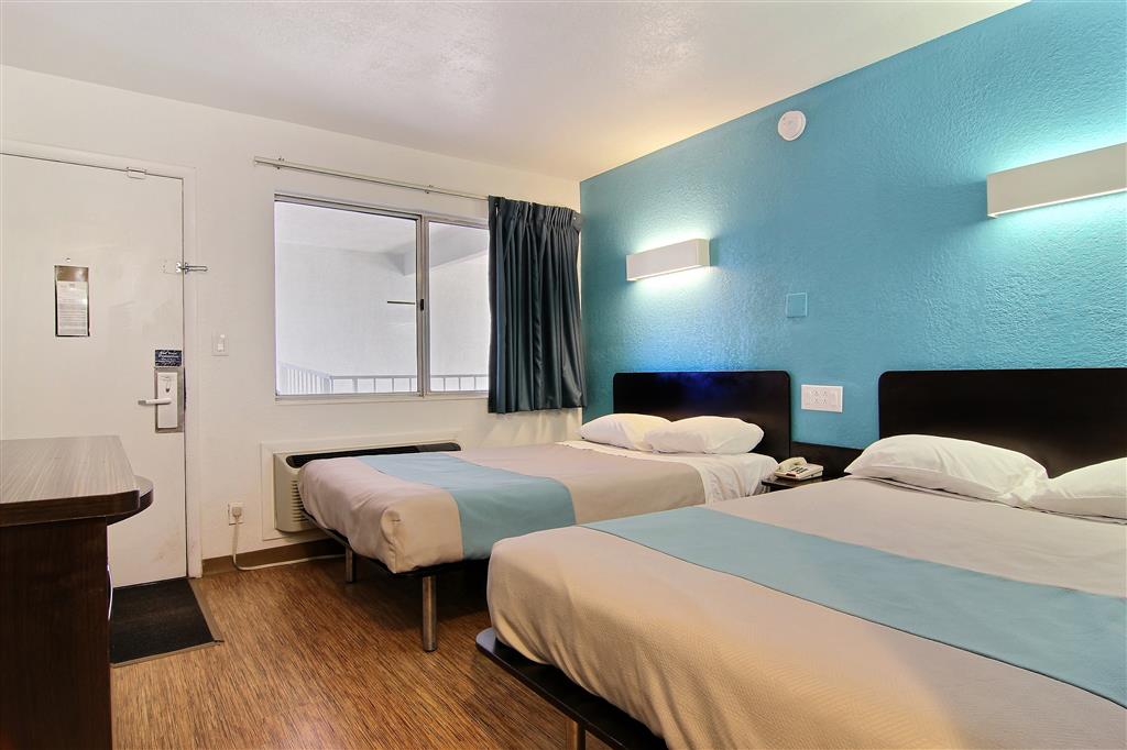 Motel 6 Carlsbad NM - photo 11