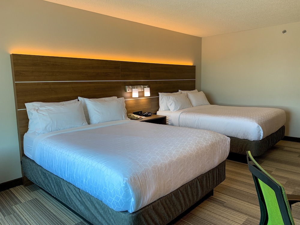 Holiday Inn Express & Suites Lexington Dtwn Area Keenland by IHG - photo 7