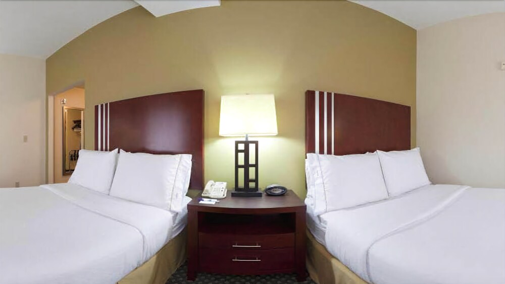 Holiday Inn Express & Suites Indianapolis East By Ihg - photo 7