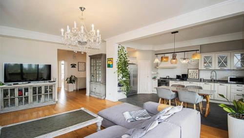 Superior 2BR Apartment In Vake By Wehost