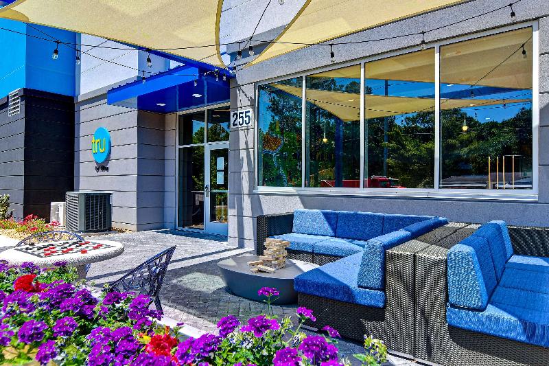 Tru by Hilton Rocky Mount - photo 3