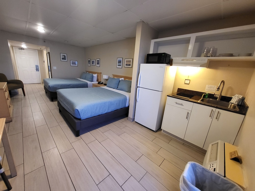 Beachside Hotel - photo 40