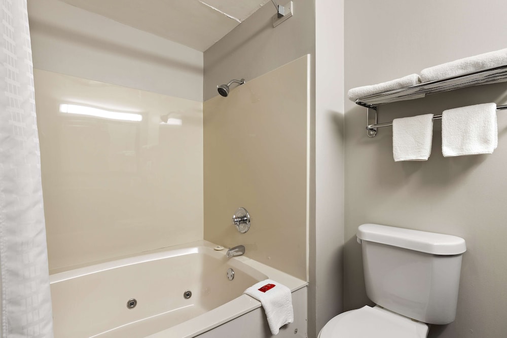 SureStay Plus Hotel by Best Western Tulsa East - photo 19