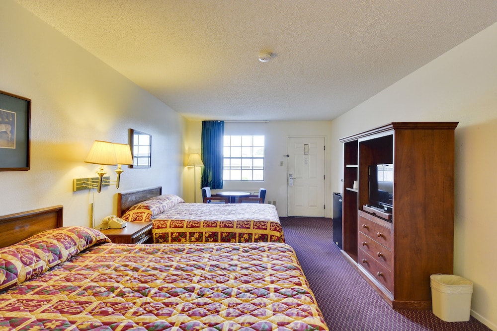 Windcrest Inn and Suites - photo 32