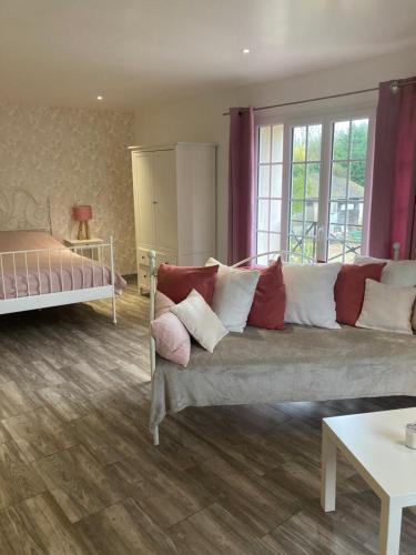 L'Oreade - carbon neutral hotel in Unknown City