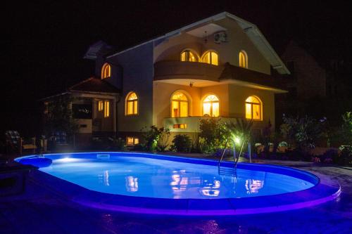 Villa Katarina with pool — 4-Star Luxury Hotel in Banja Luka, Bosnia and Herzegovina