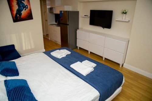 Beautiful apartments near the sea ORBI CITY N2