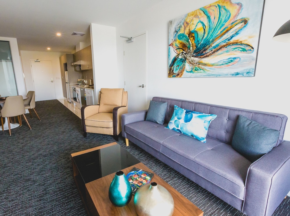 The Palms Apartments — 4-Star Luxury Hotel in Kent Town, Australia
