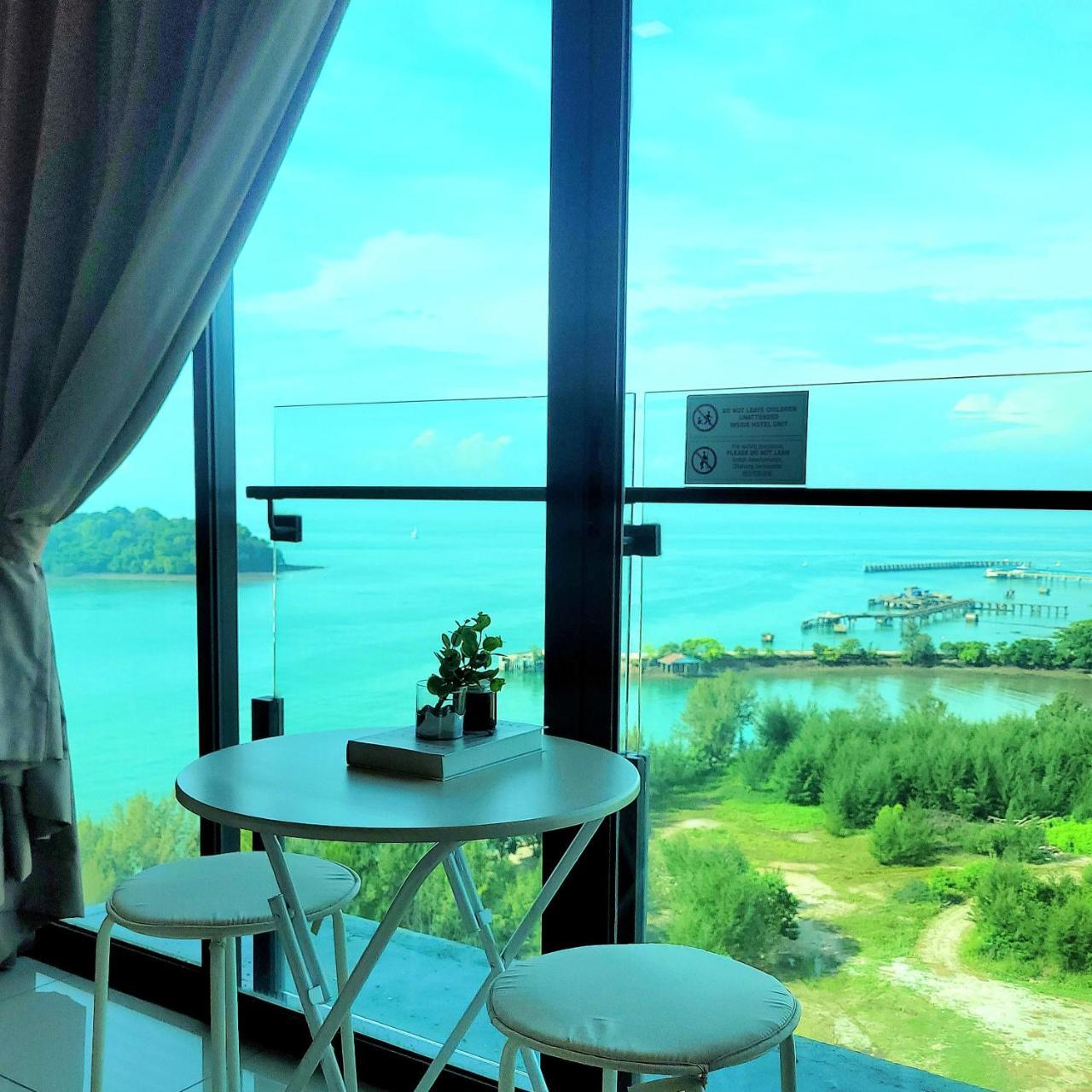 PD Seaview Sunset Cozy Staycation With Pool & Netflix Private Unit — 4-Star Luxury Hotel in Port Dickson, Malaysia