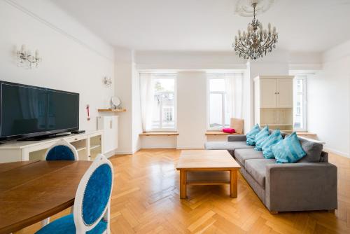 Mokotowska Royal Apartment by BookingHost — 4-Star Luxury Hotel in Warsaw, Poland