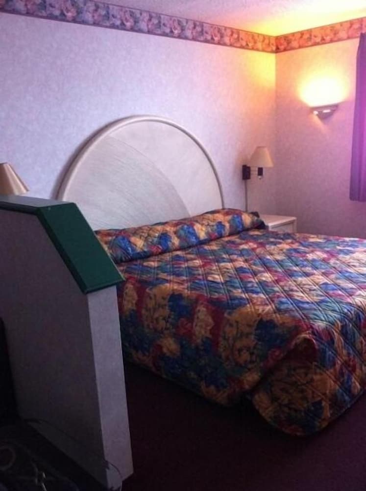 O'Hare Inn & Suites - photo 14