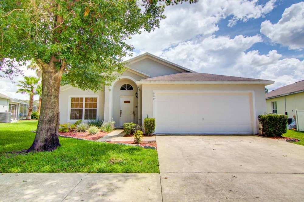 Clear Creek in Clermont, United States