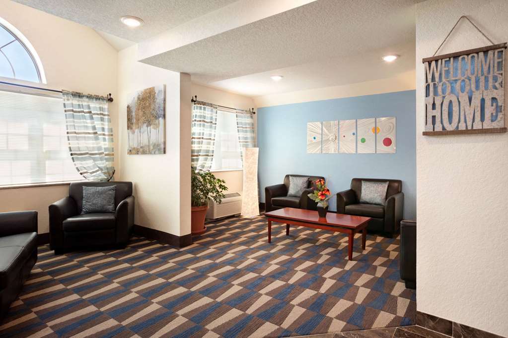 Microtel Inn & Suites by Wyndham Culpeper - photo 6
