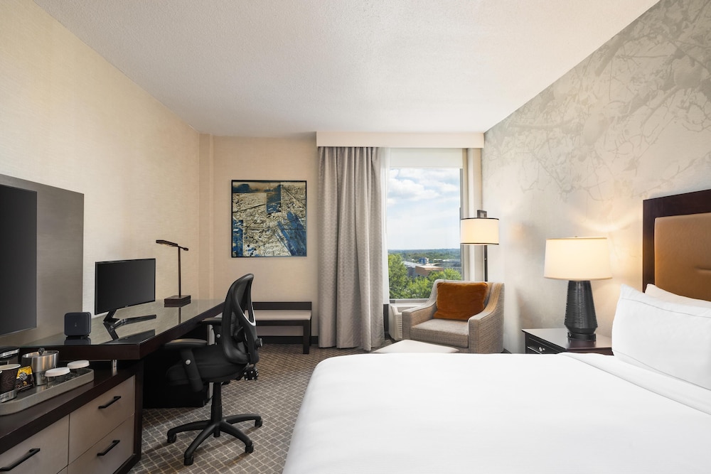 Doubletree by Hilton McLean Tysons - photo 28