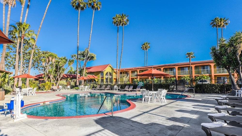 Vagabond Inn Costa Mesa - photo 27