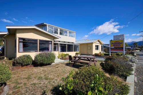 Sea View Motel Unit 1 in Kaikoura, New Zealand