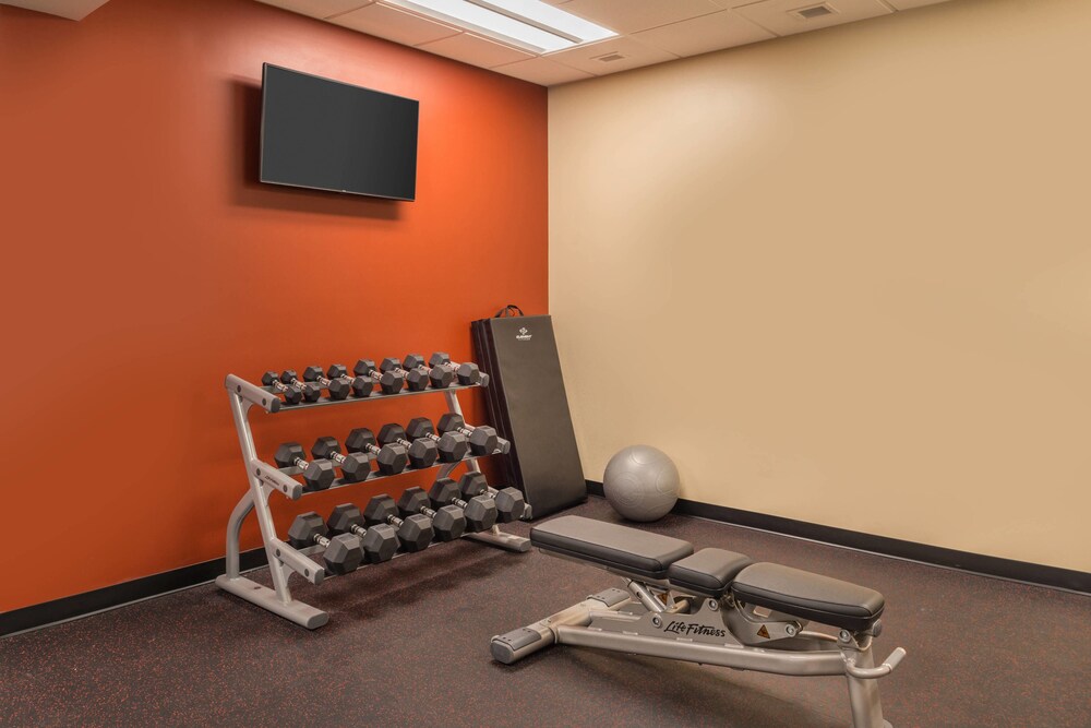 TownePlace Suites by Marriott New Hartford - photo 45