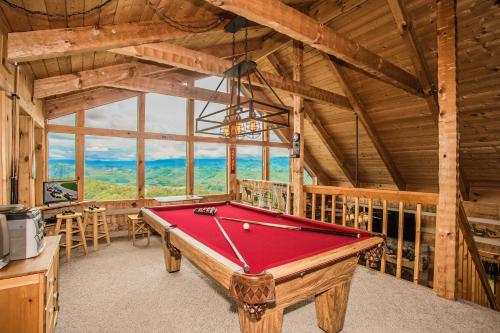 Mountain Sights n City Lights Hot Tub Spectacular Mtn Views Pool Table - featured photo