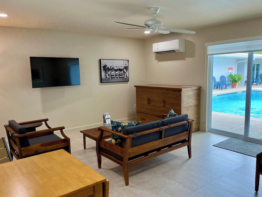 Sunshine Island Inn - photo 18